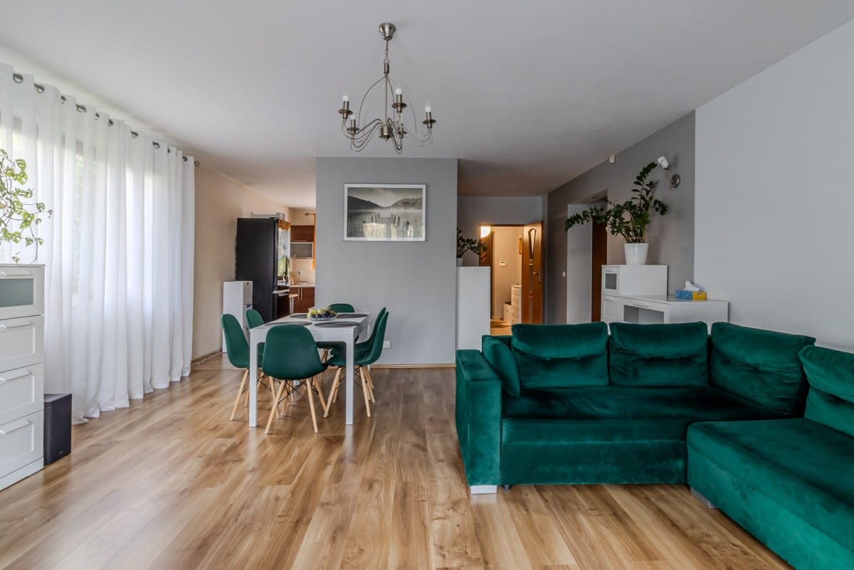 Dom 7 pokojowe na Sprzedaż