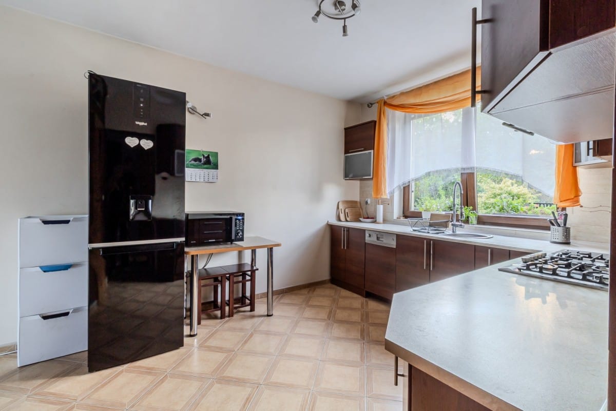 Dom 7 pokojowe na Sprzedaż