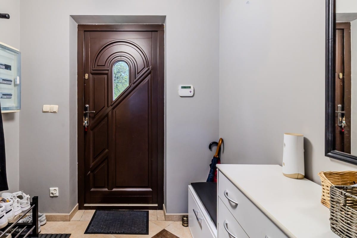 Dom 7 pokojowe na Sprzedaż