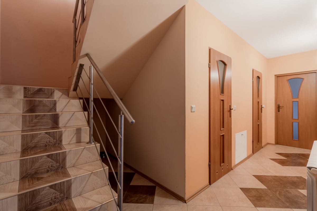 Dom 7 pokojowe na Sprzedaż