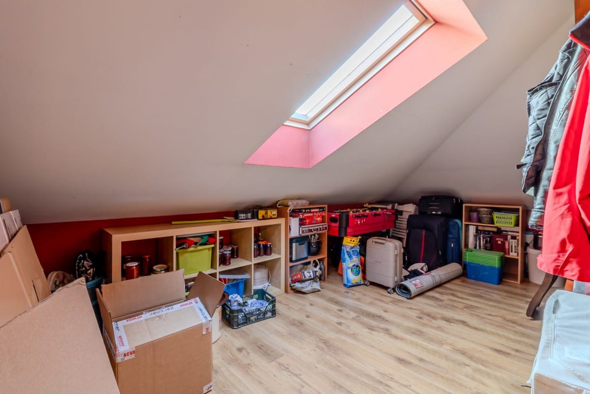 Dom 7 pokojowe na Sprzedaż