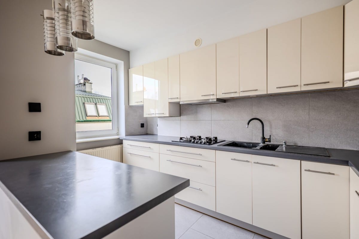 Mieszkanie 2 pokojowe na Sprzedaż