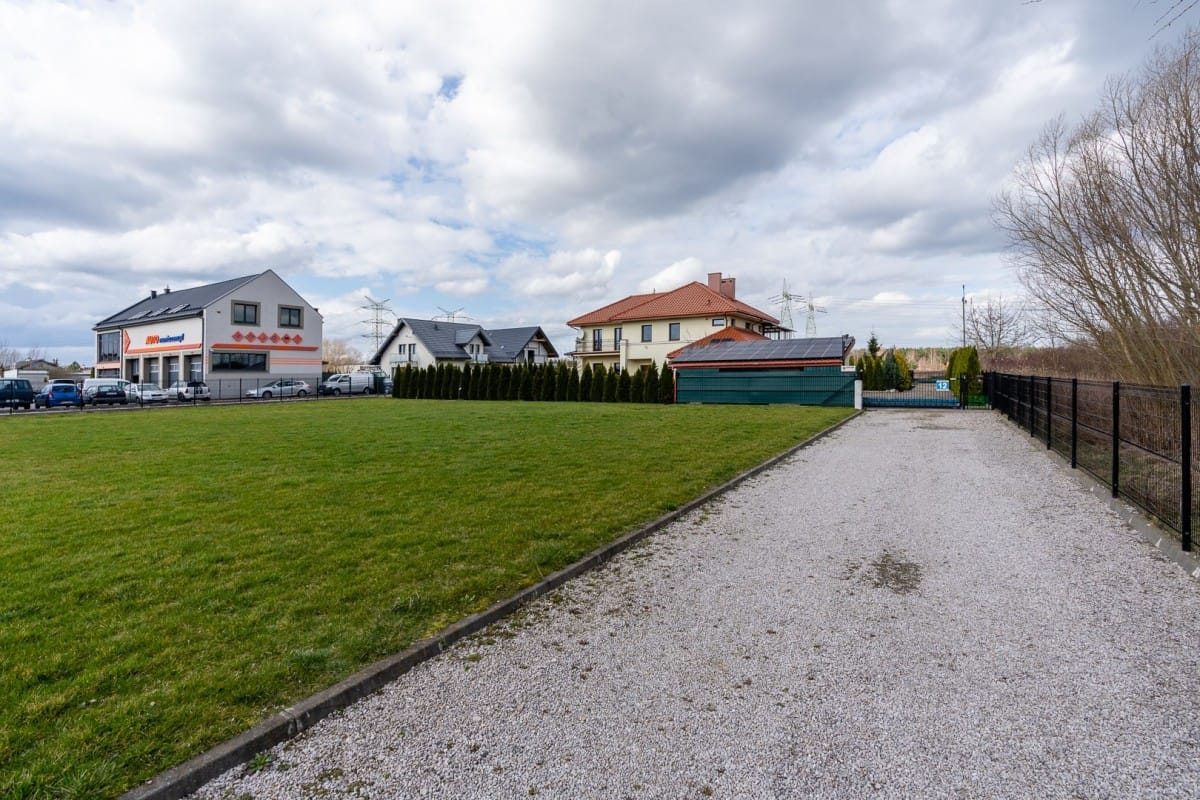 Dom 8 pokojowe na Sprzedaż