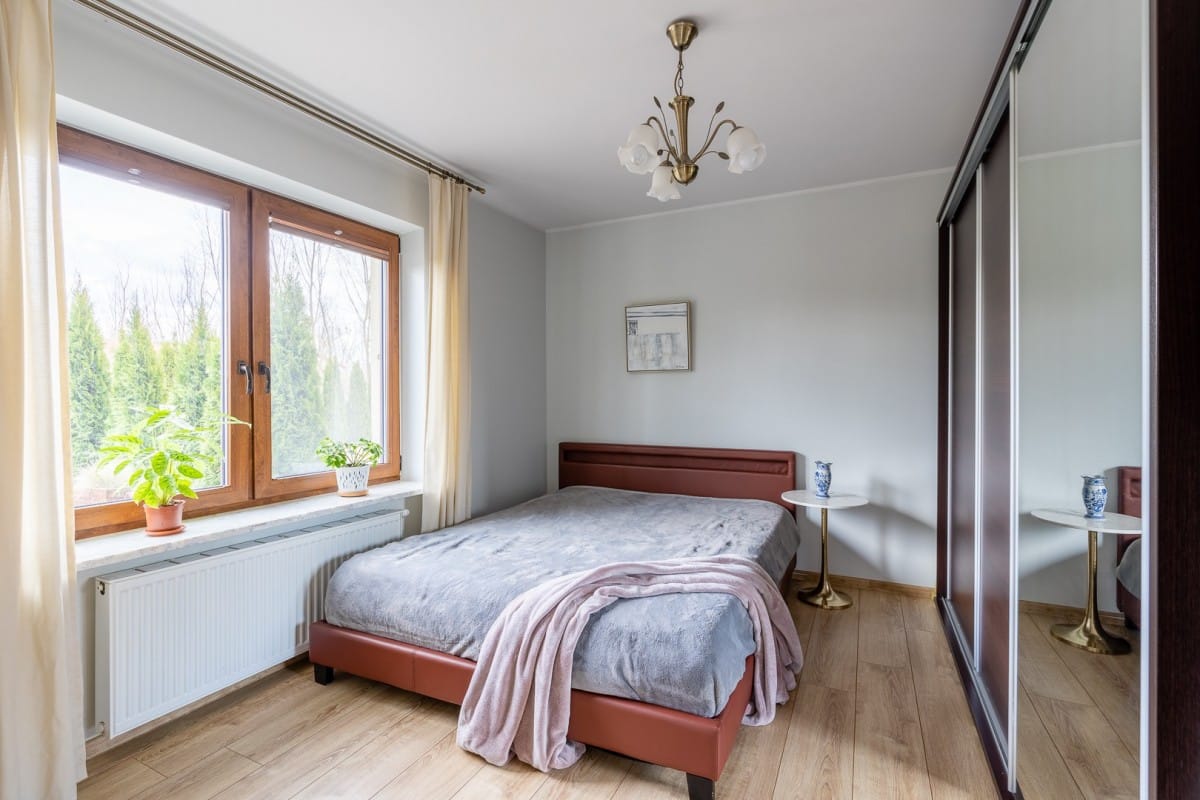 Dom 8 pokojowe na Sprzedaż