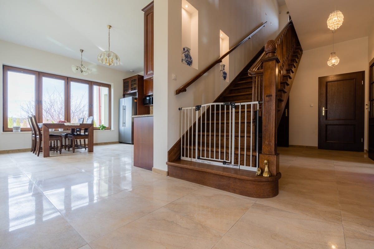 Dom 8 pokojowe na Sprzedaż