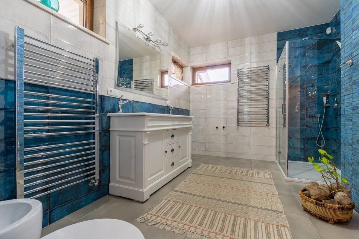 Dom 8 pokojowe na Sprzedaż