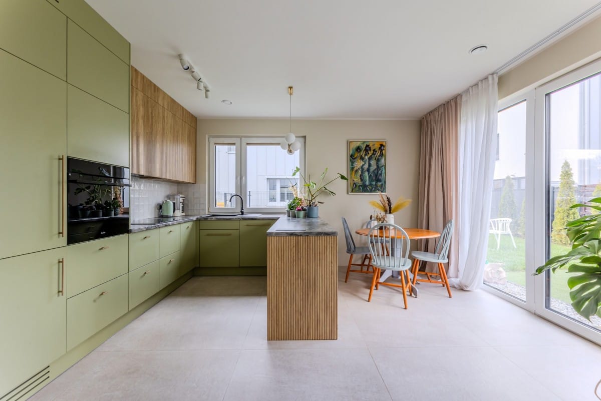 Dom 5 pokojowe na Sprzedaż