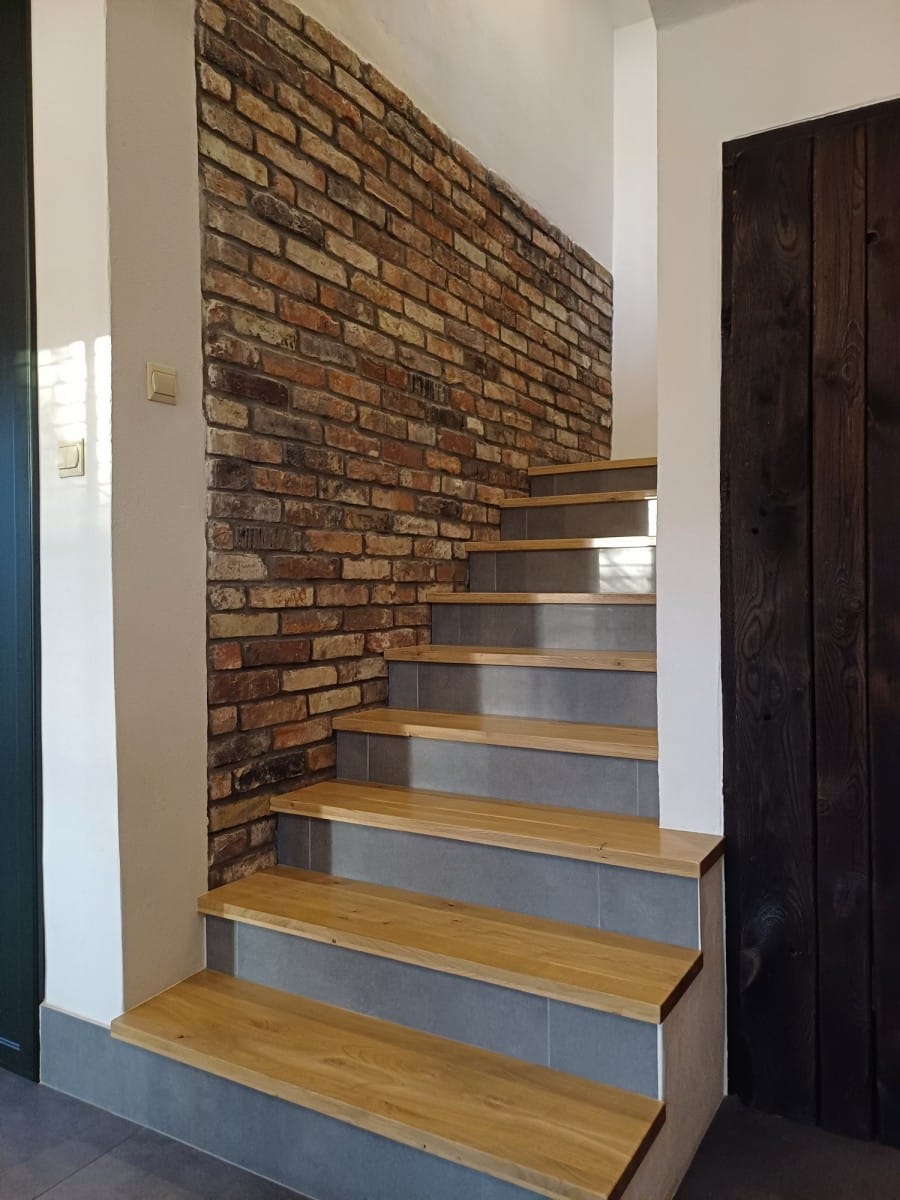 Dom 6 pokojowe na Sprzedaż