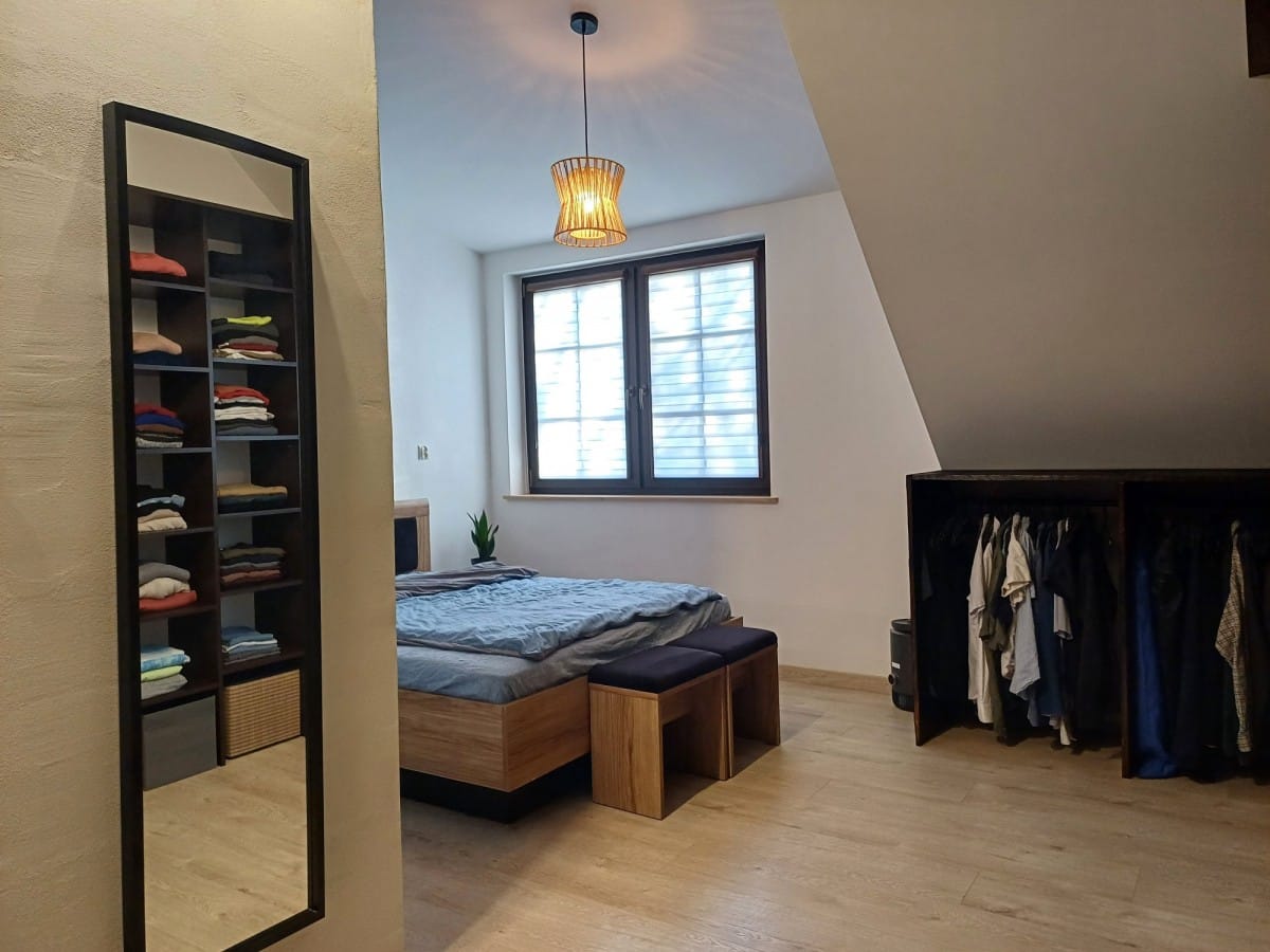 Dom 6 pokojowe na Sprzedaż