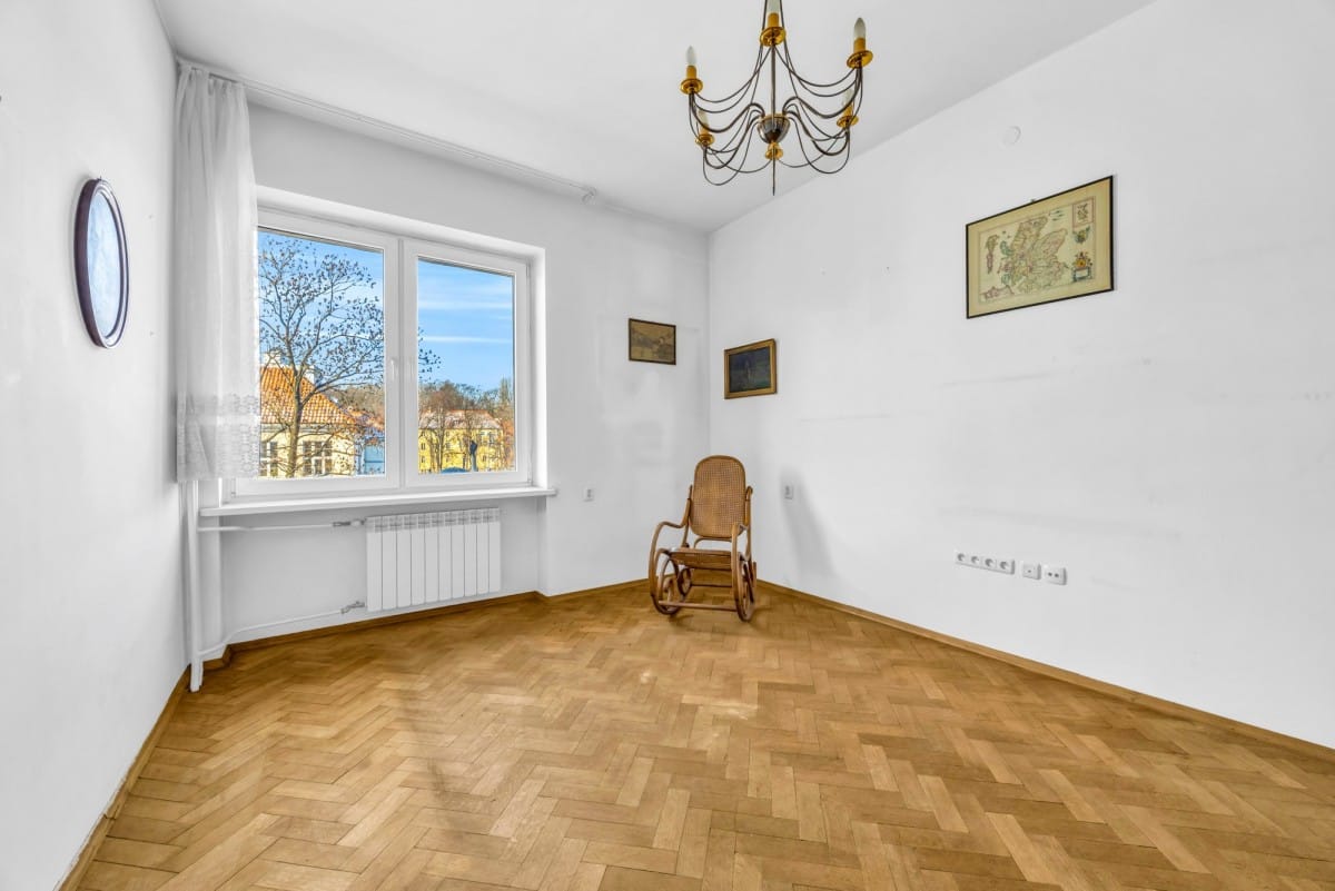 Mieszkanie 4 pokojowe na Sprzedaż