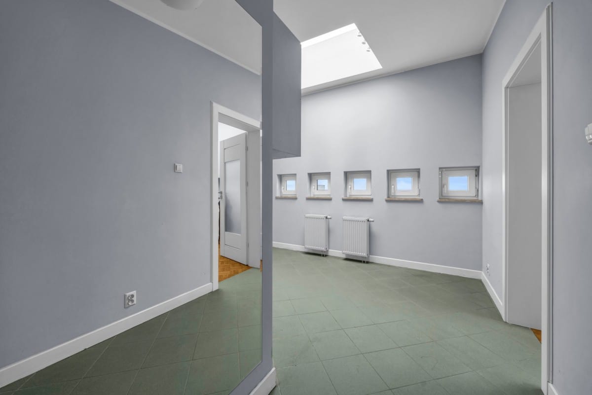 Mieszkanie 4 pokojowe na Sprzedaż