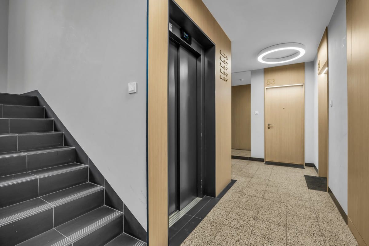 Mieszkanie 4 pokojowe na Sprzedaż