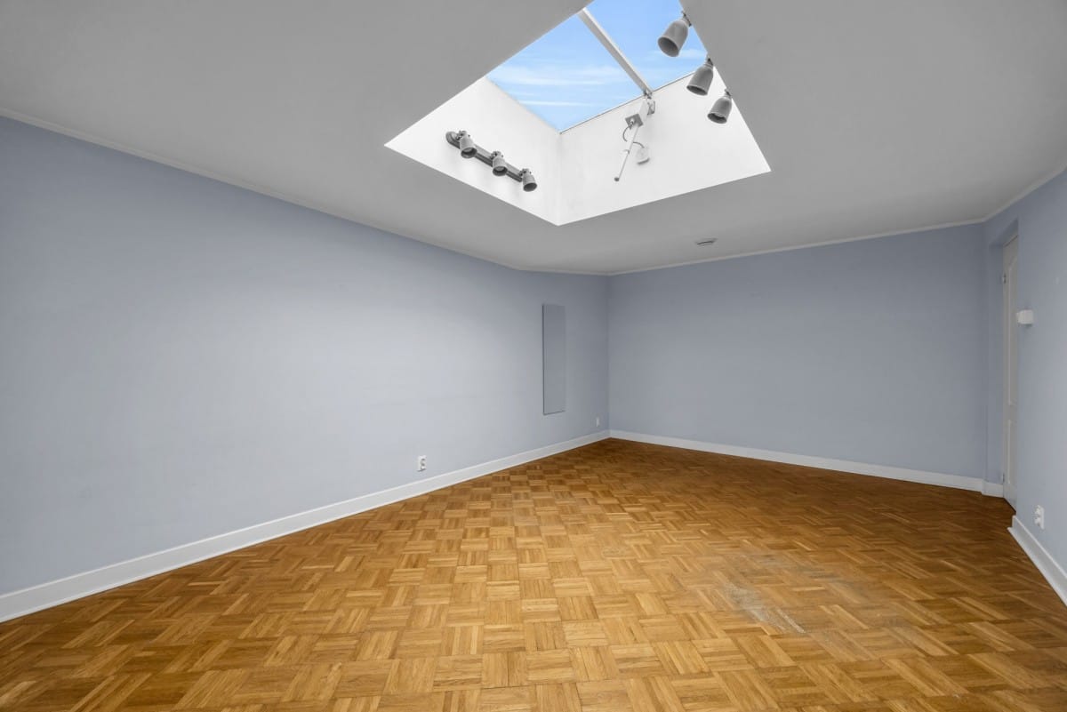 Mieszkanie 4 pokojowe na Sprzedaż