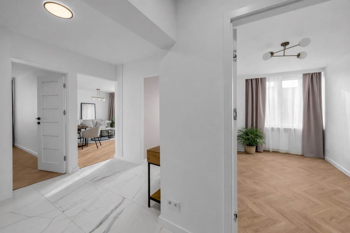 Mieszkanie 4 pokojowe na Sprzedaż