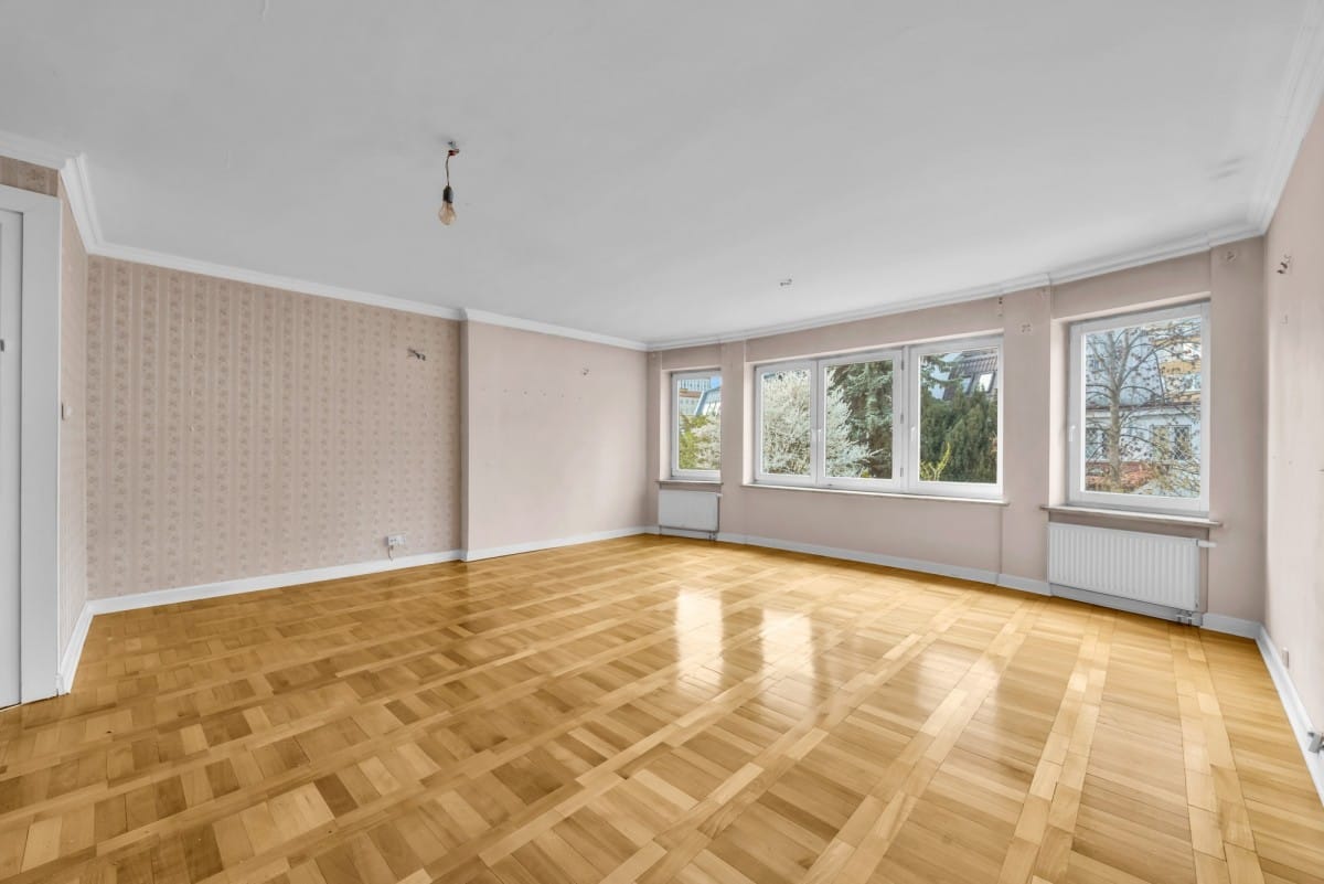 Dom 6 pokojowe na Sprzedaż