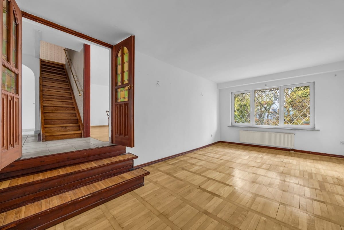 Dom 6 pokojowe na Sprzedaż