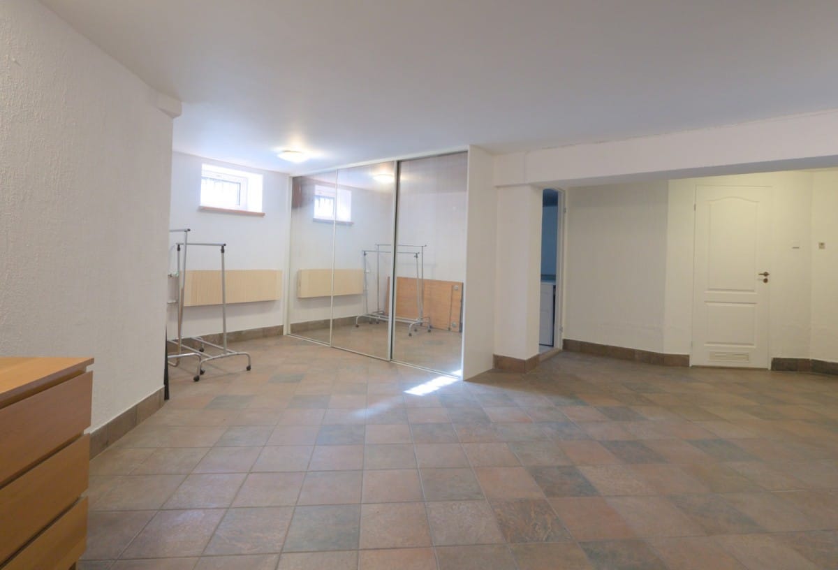 Dom 8 pokojowe na Wynajem