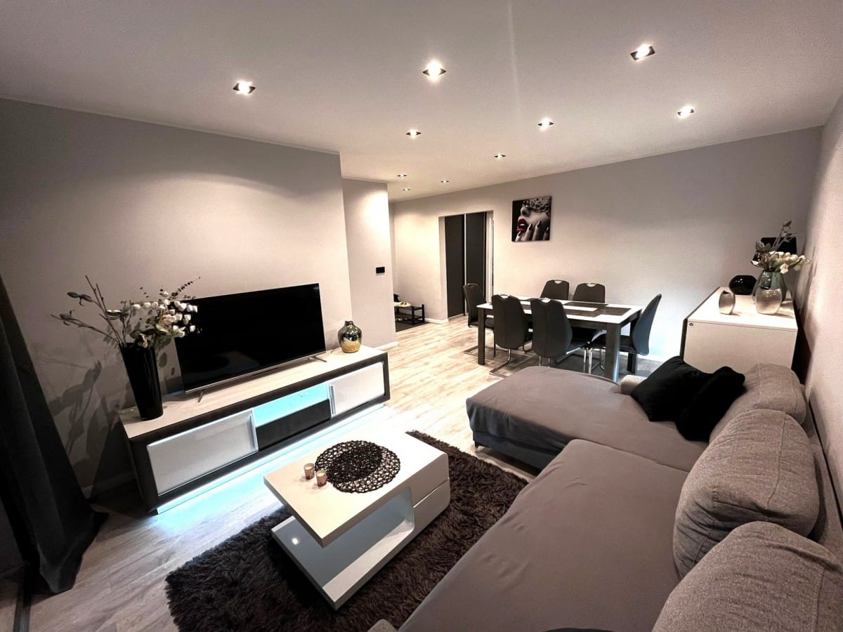 Mieszkanie 3 pokojowe na Sprzedaż