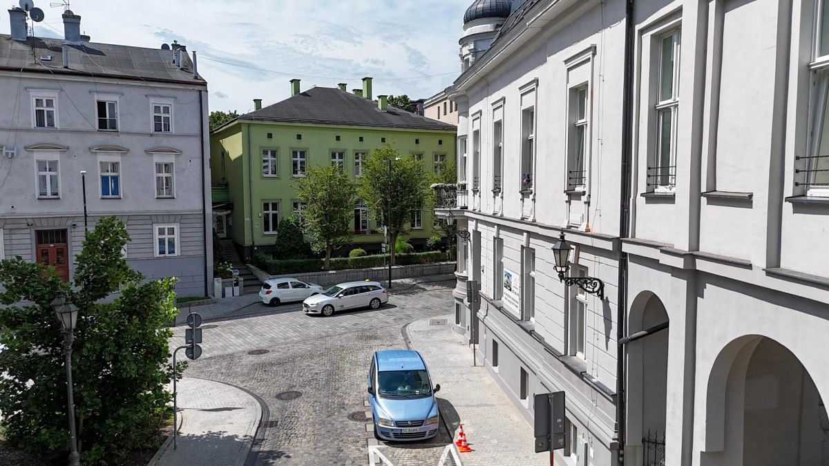 Lokal użytkowy  pokojowe na Sprzedaż
