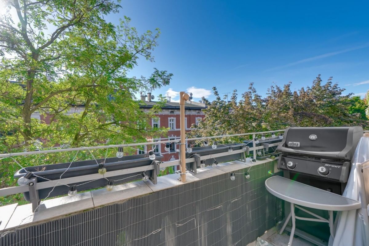 Mieszkanie 5 pokojowe na Sprzedaż