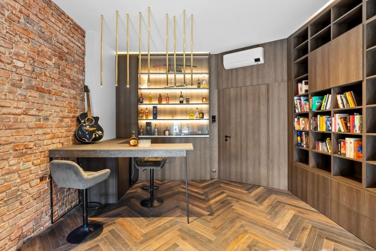 Mieszkanie 5 pokojowe na Sprzedaż