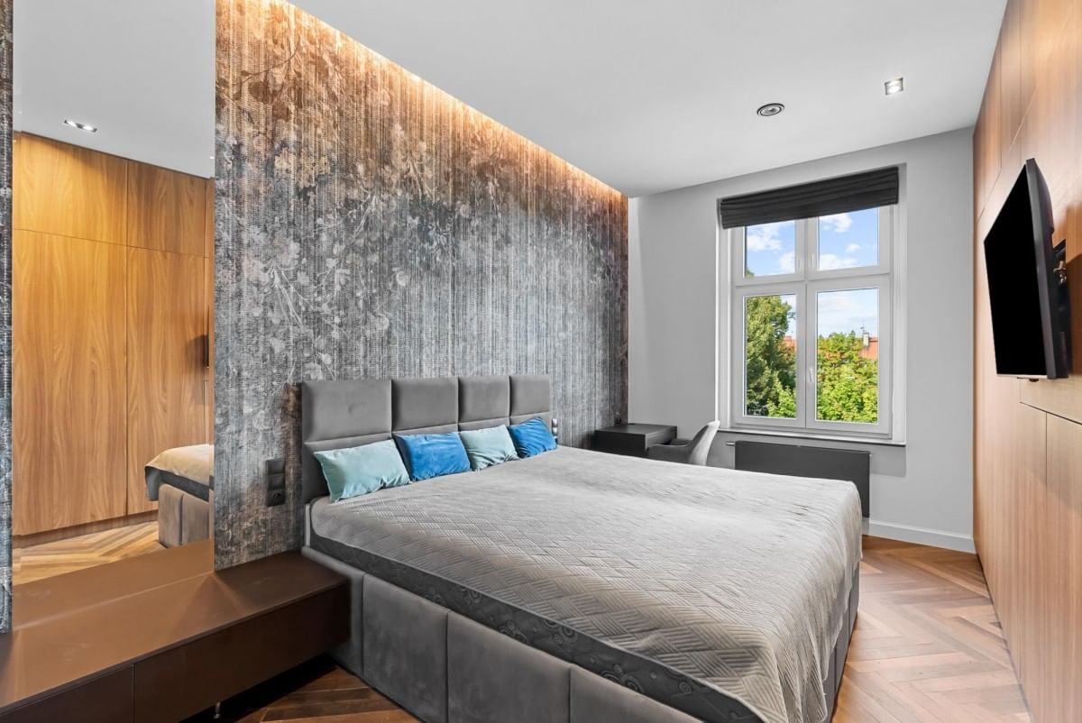 Mieszkanie 5 pokojowe na Sprzedaż