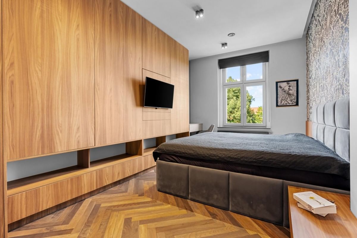 Mieszkanie 5 pokojowe na Sprzedaż