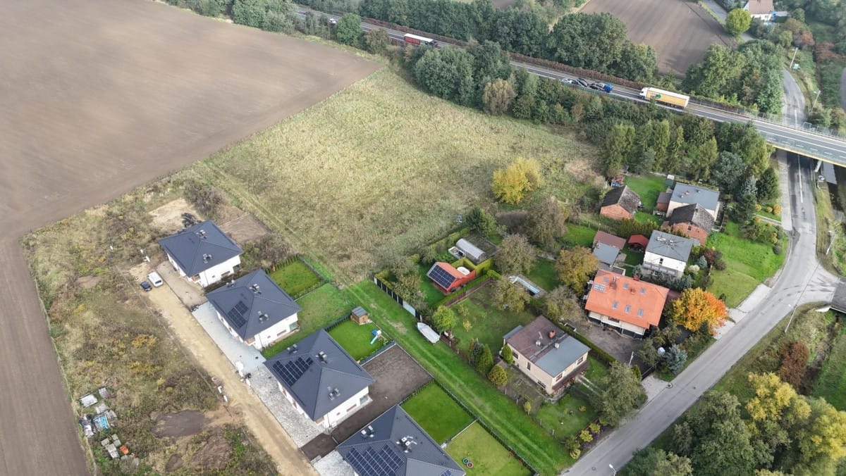 Działka  pokojowe na Sprzedaż