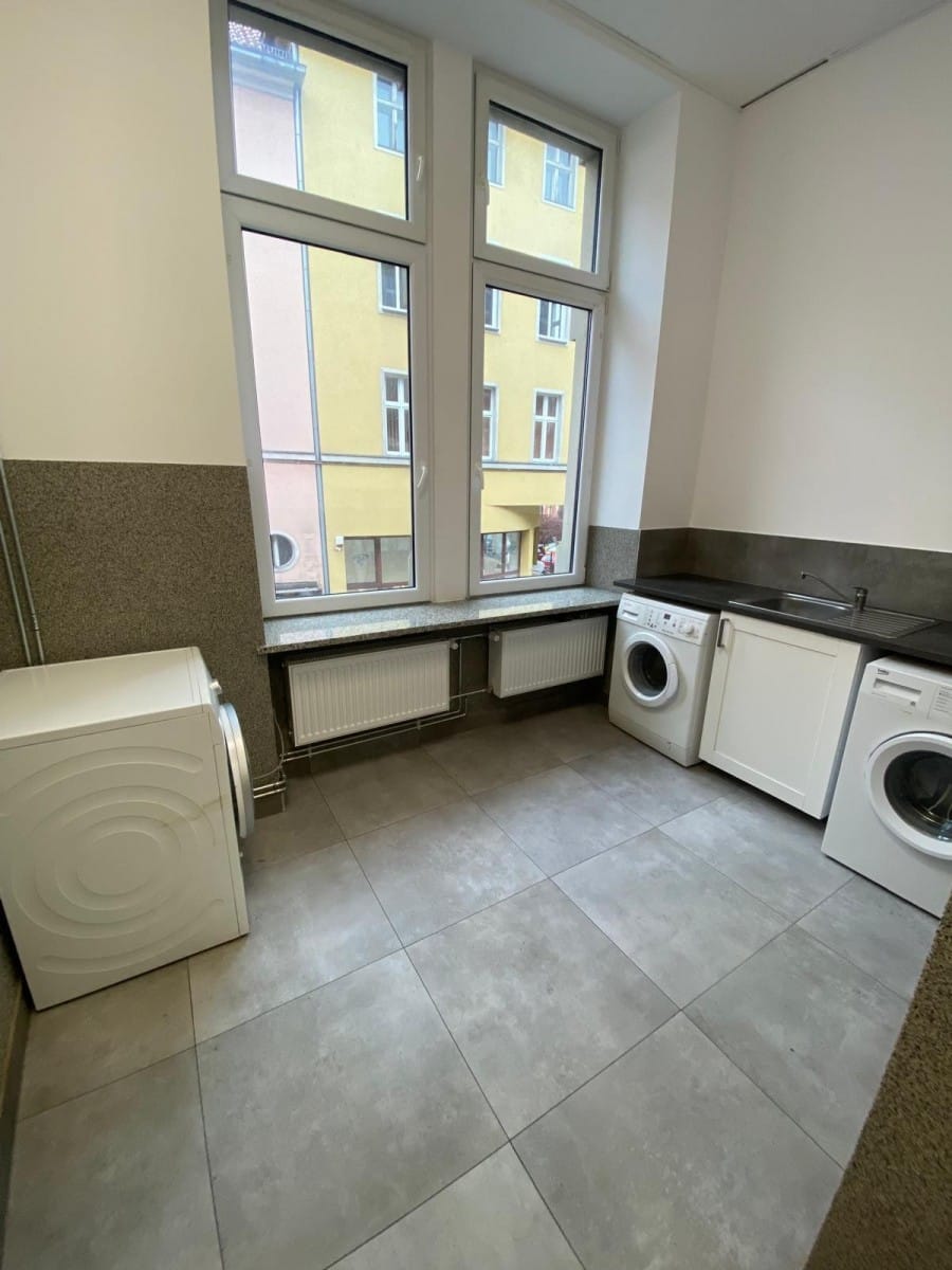 Lokal użytkowy  pokojowe na Sprzedaż