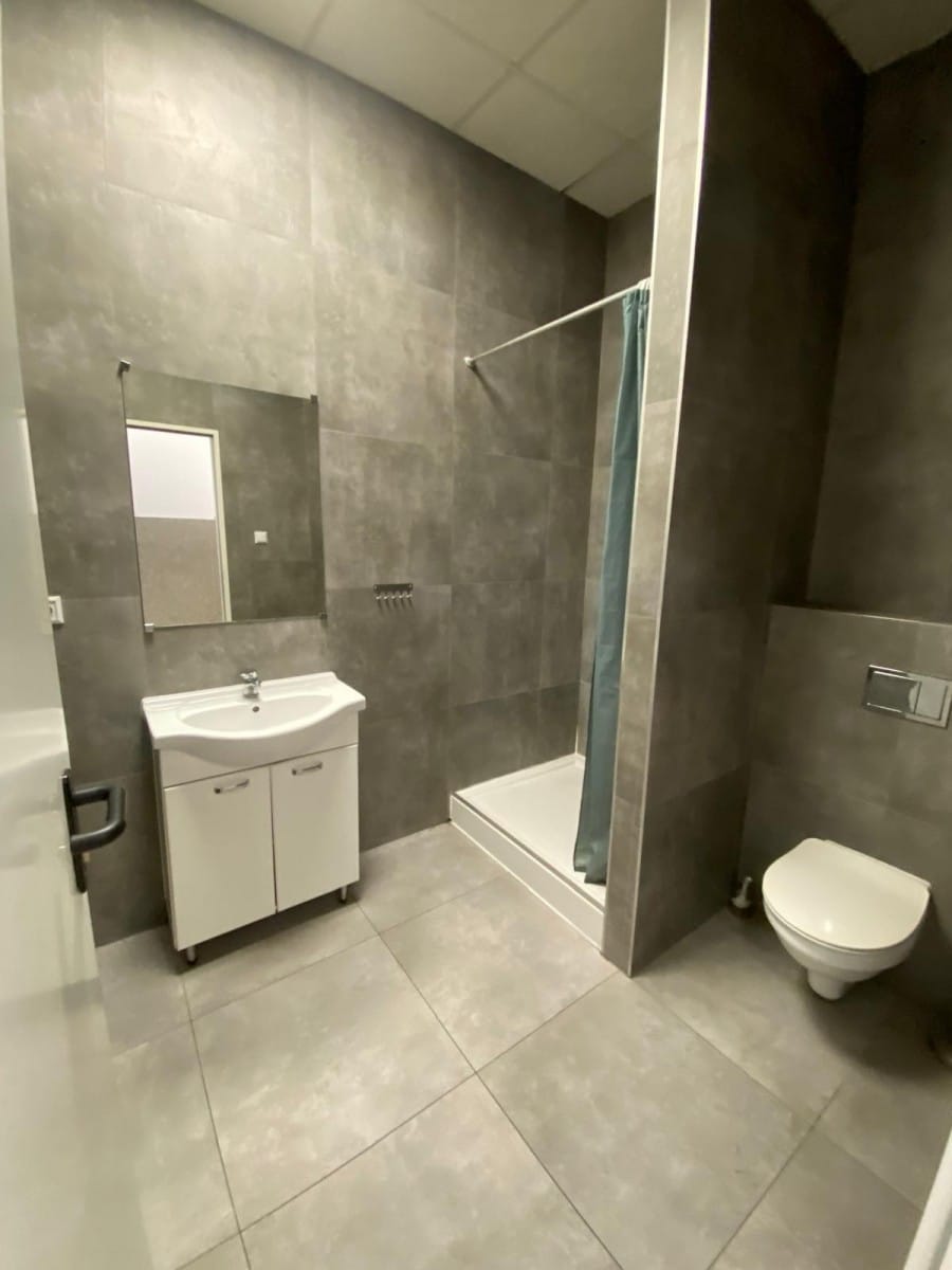 Lokal użytkowy  pokojowe na Sprzedaż