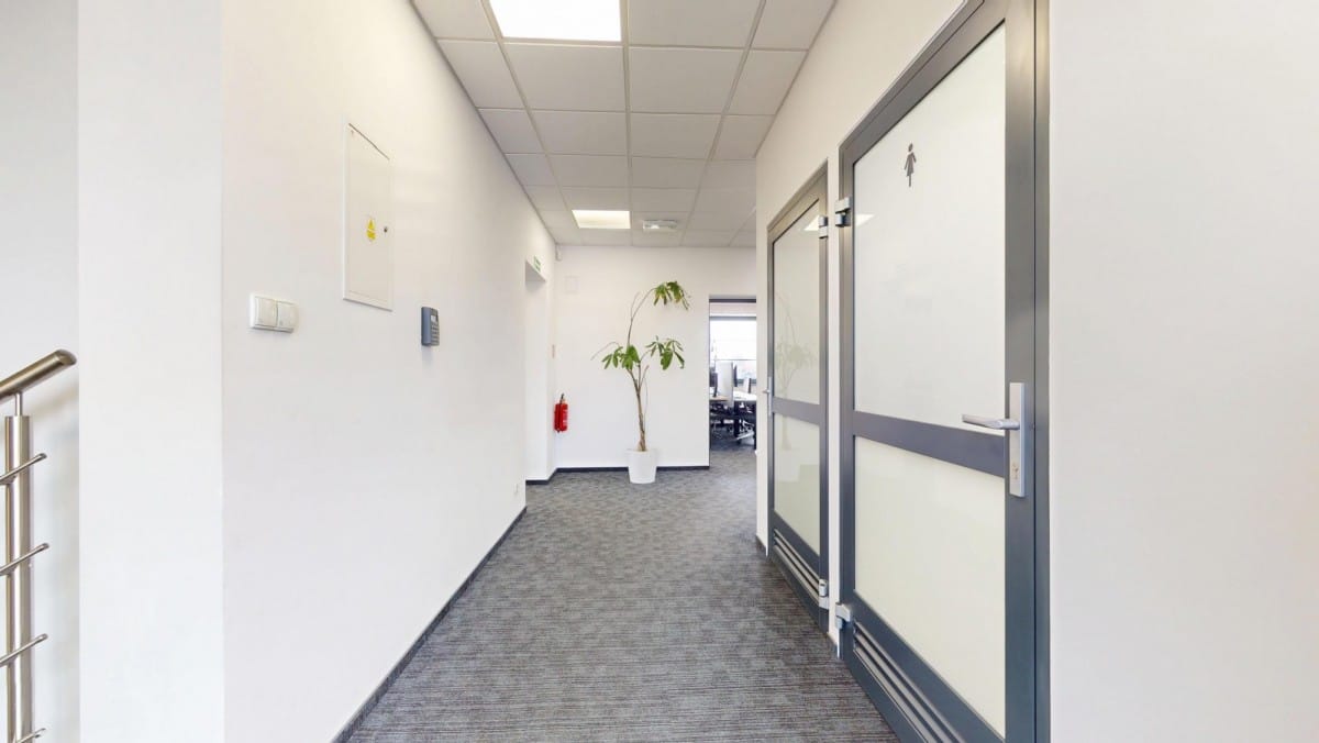 Lokal użytkowy  pokojowe na Sprzedaż