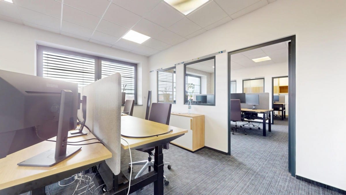 Lokal użytkowy  pokojowe na Sprzedaż