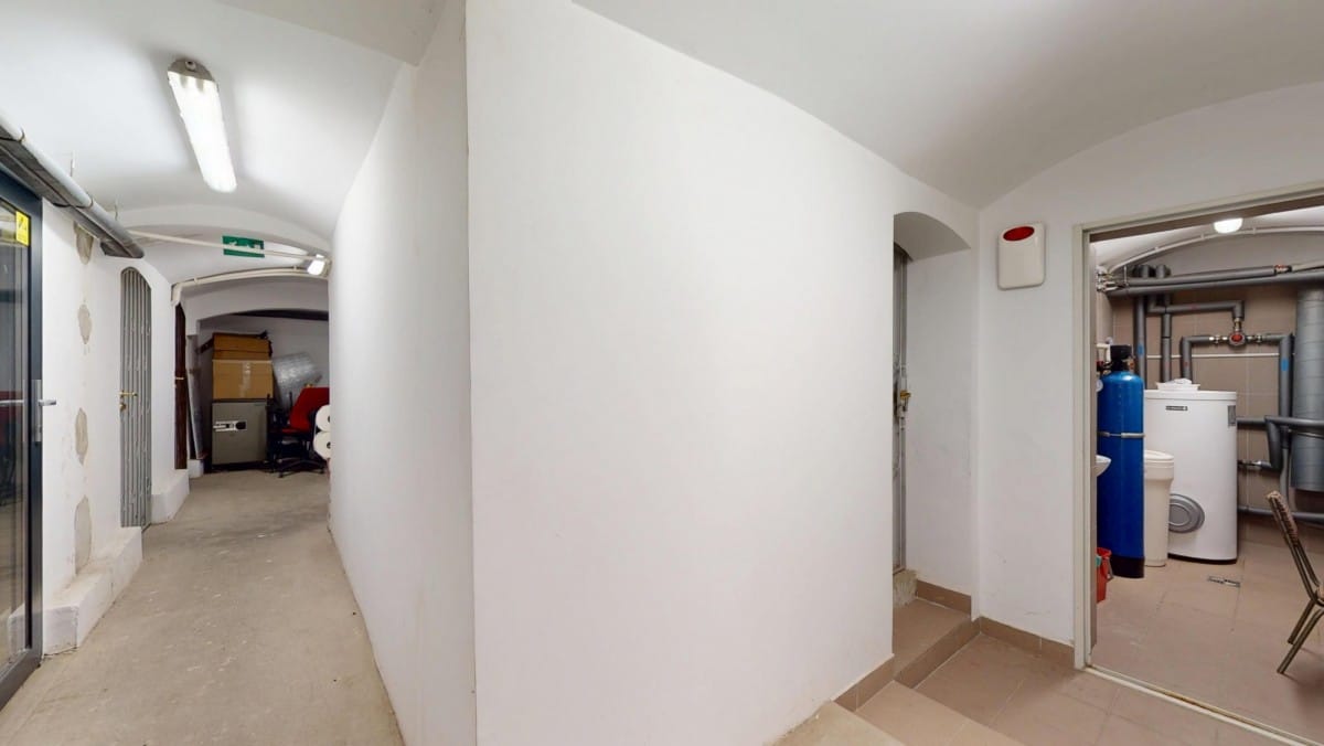 Lokal użytkowy  pokojowe na Sprzedaż