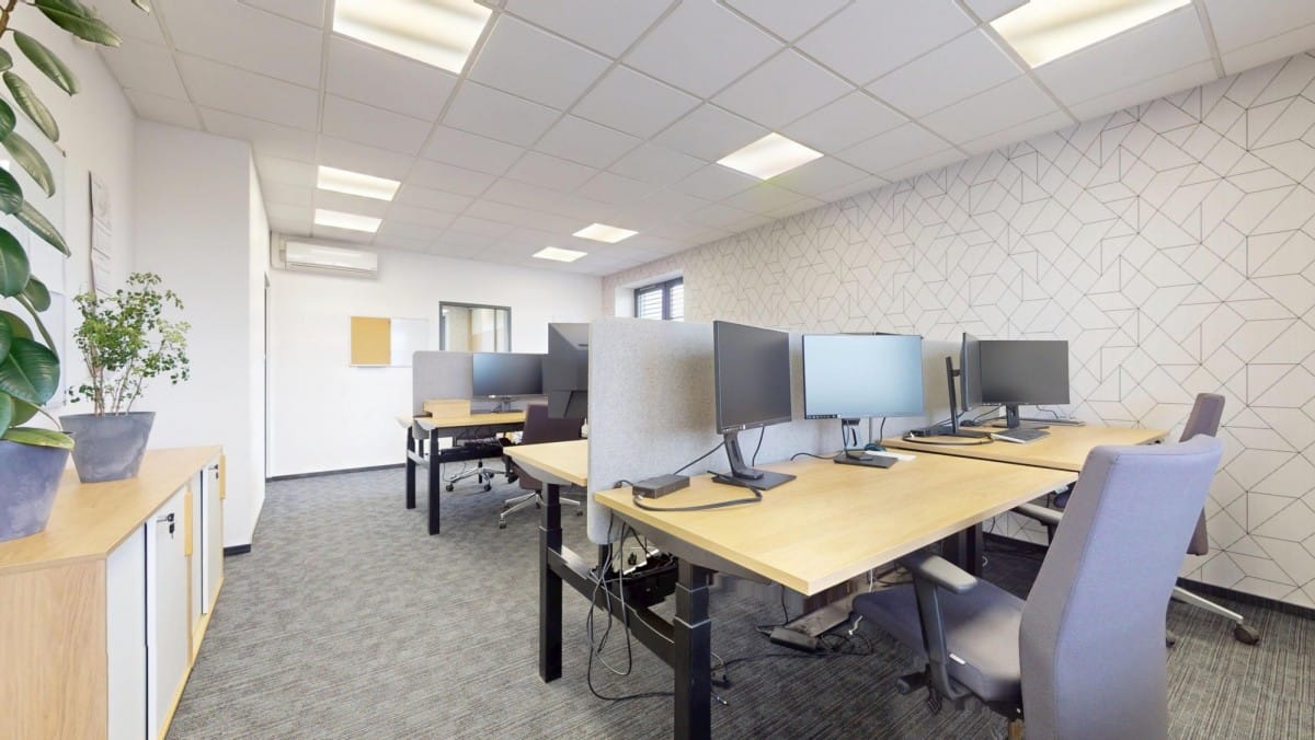 Lokal użytkowy  pokojowe na Sprzedaż