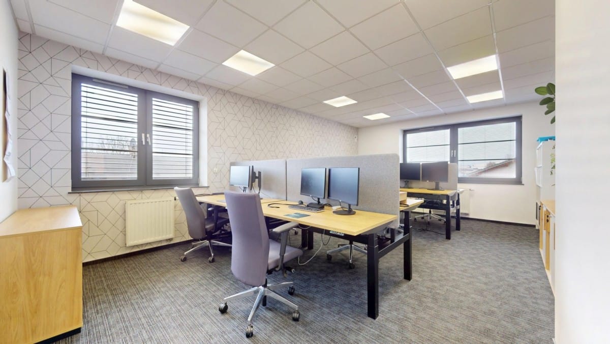 Lokal użytkowy  pokojowe na Sprzedaż