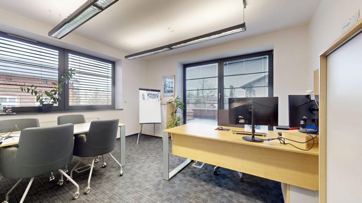 Lokal użytkowy  pokojowe na Sprzedaż