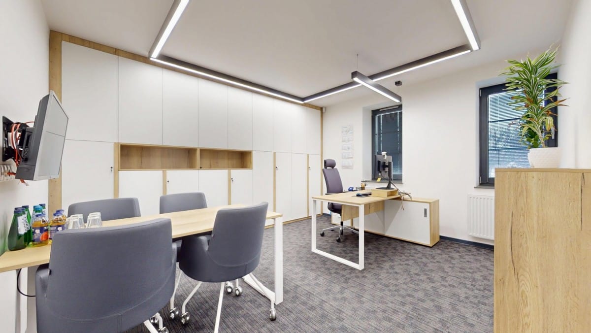 Lokal użytkowy  pokojowe na Sprzedaż