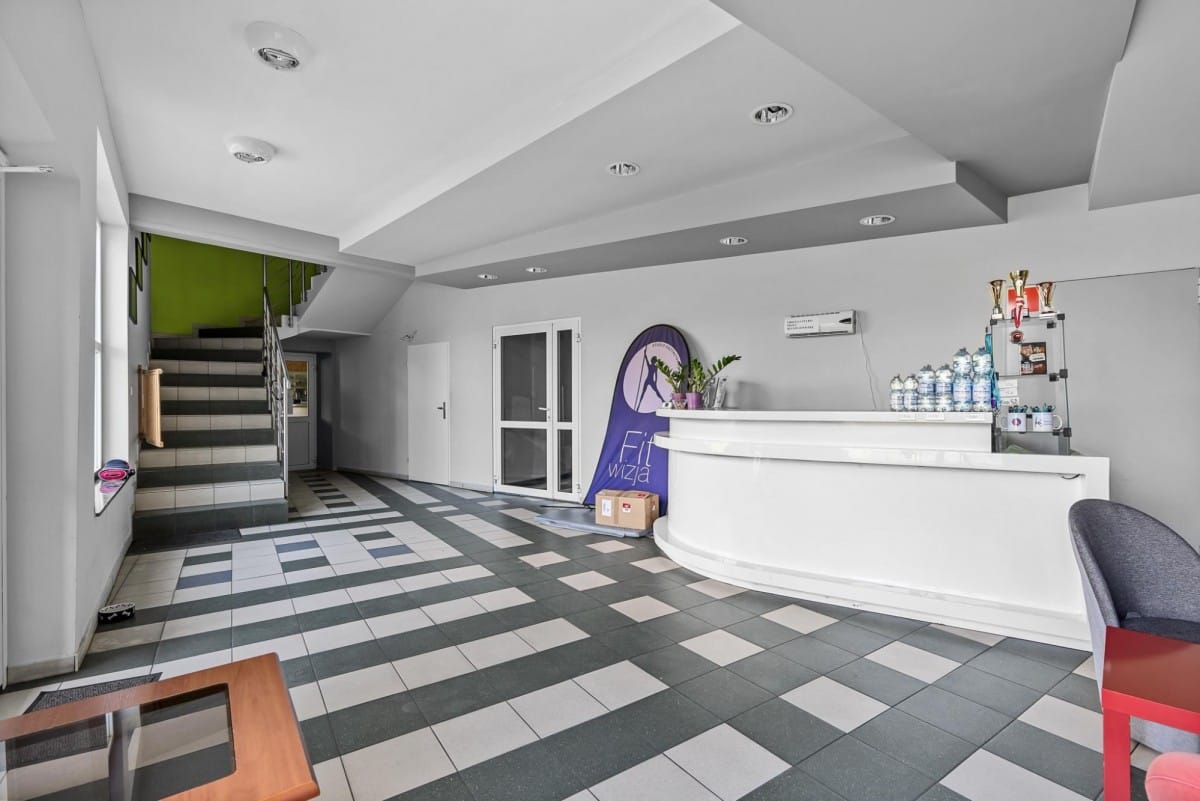 Lokal użytkowy  pokojowe na Sprzedaż