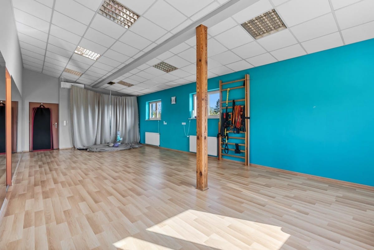 Lokal użytkowy  pokojowe na Sprzedaż