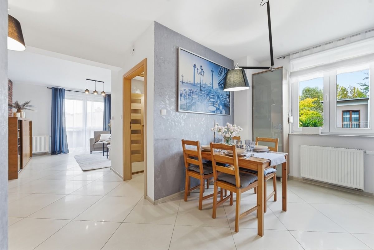 Mieszkanie 4 pokojowe na Sprzedaż