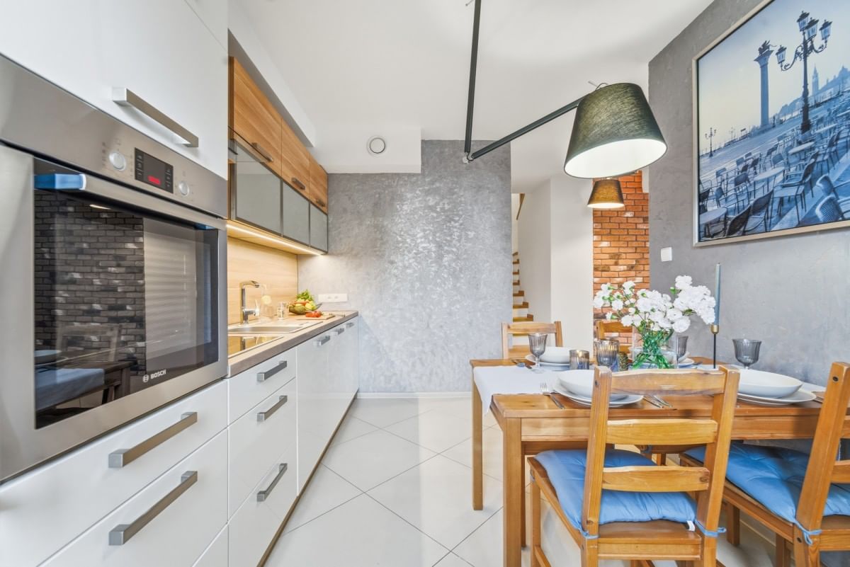 Mieszkanie 4 pokojowe na Sprzedaż