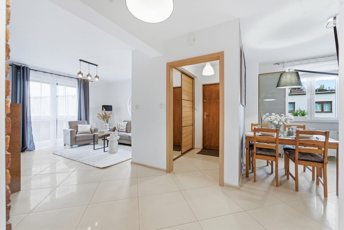 Mieszkanie 4 pokojowe na Sprzedaż