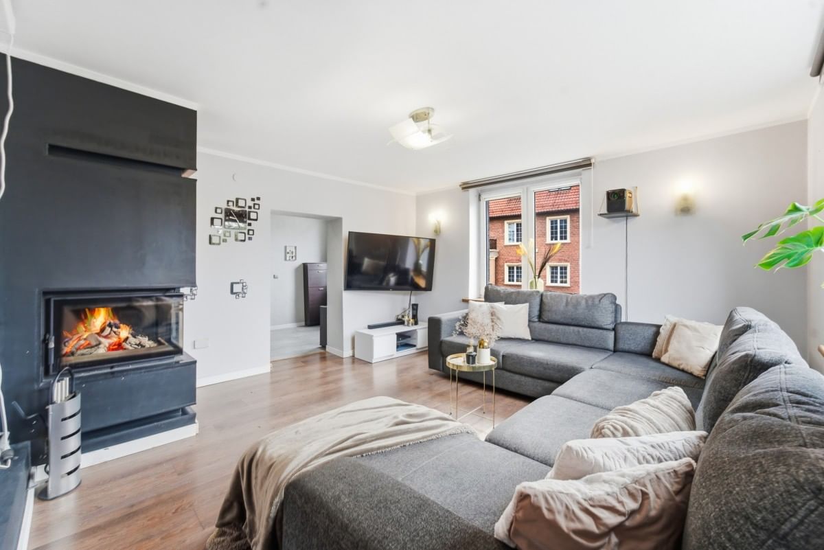 Mieszkanie 4 pokojowe na Sprzedaż