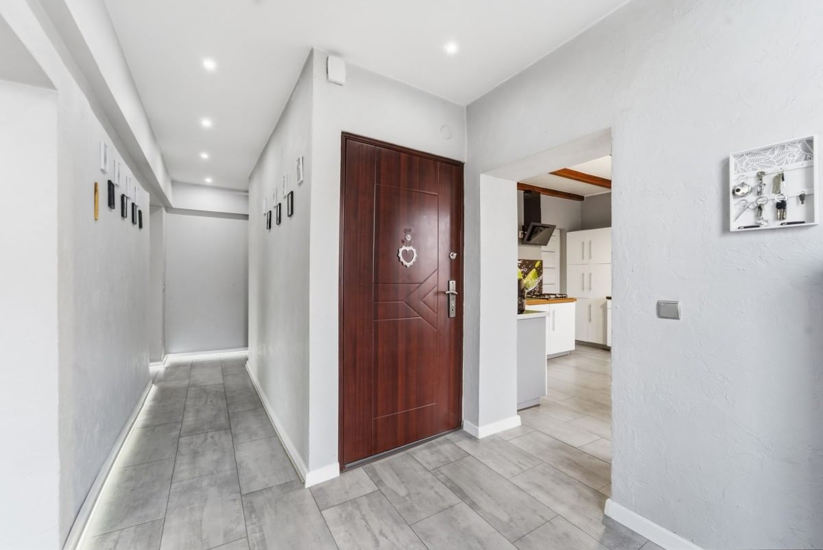 Mieszkanie 4 pokojowe na Sprzedaż