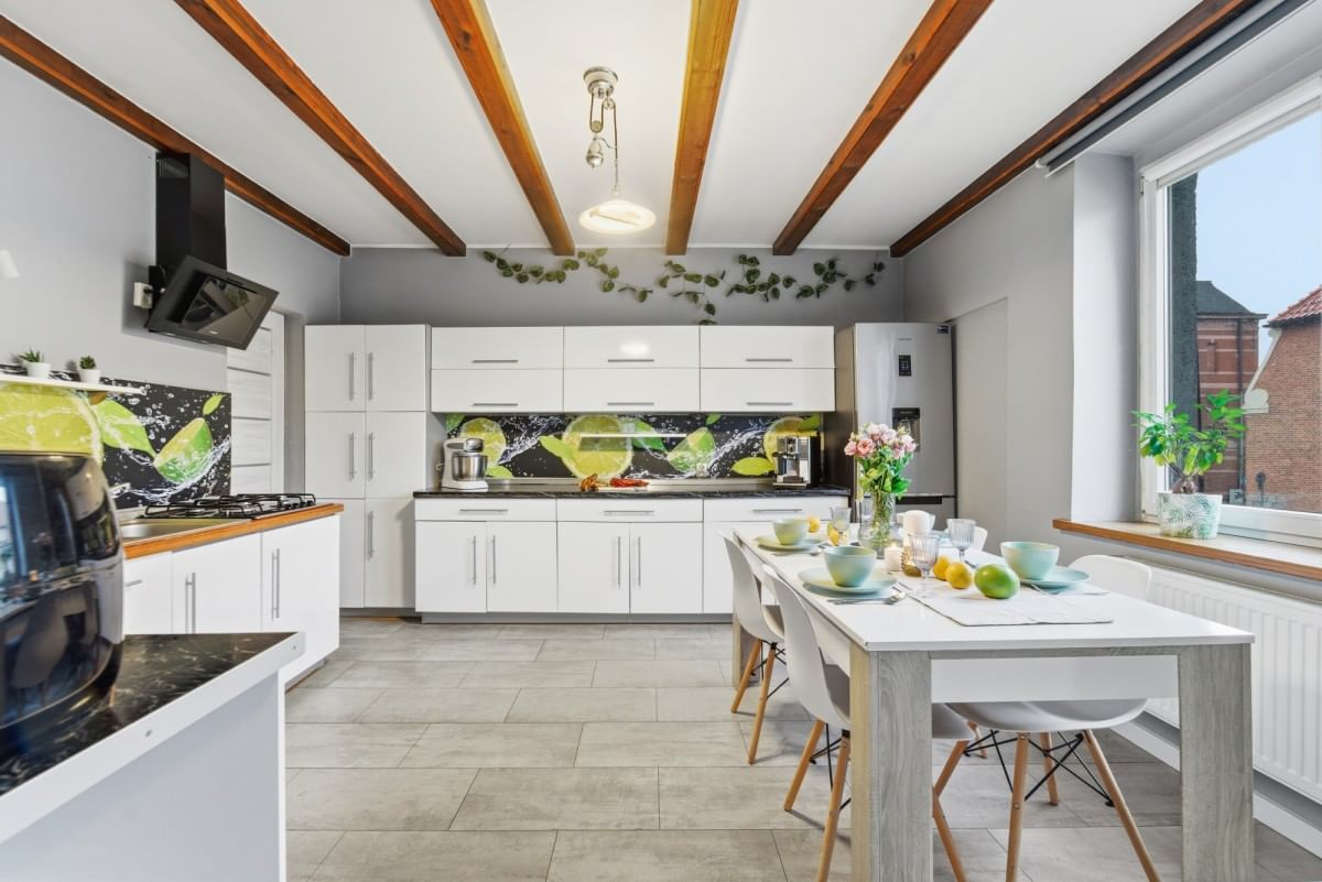 Mieszkanie 4 pokojowe na Sprzedaż