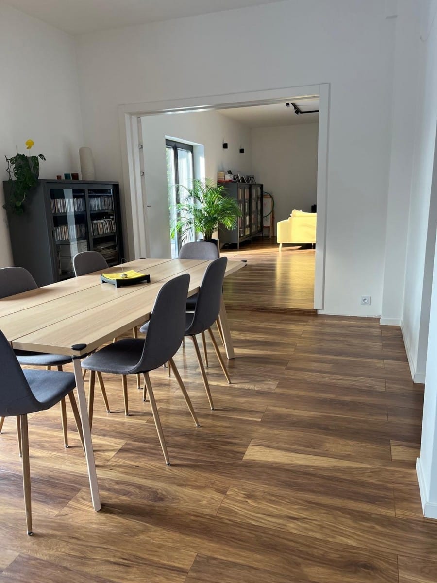 Dom 7 pokojowe na Sprzedaż