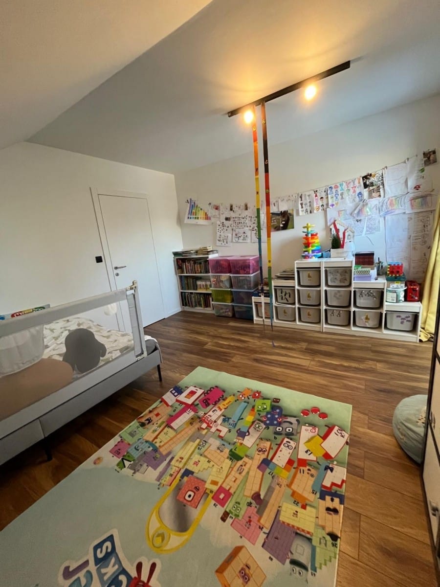 Dom 7 pokojowe na Sprzedaż