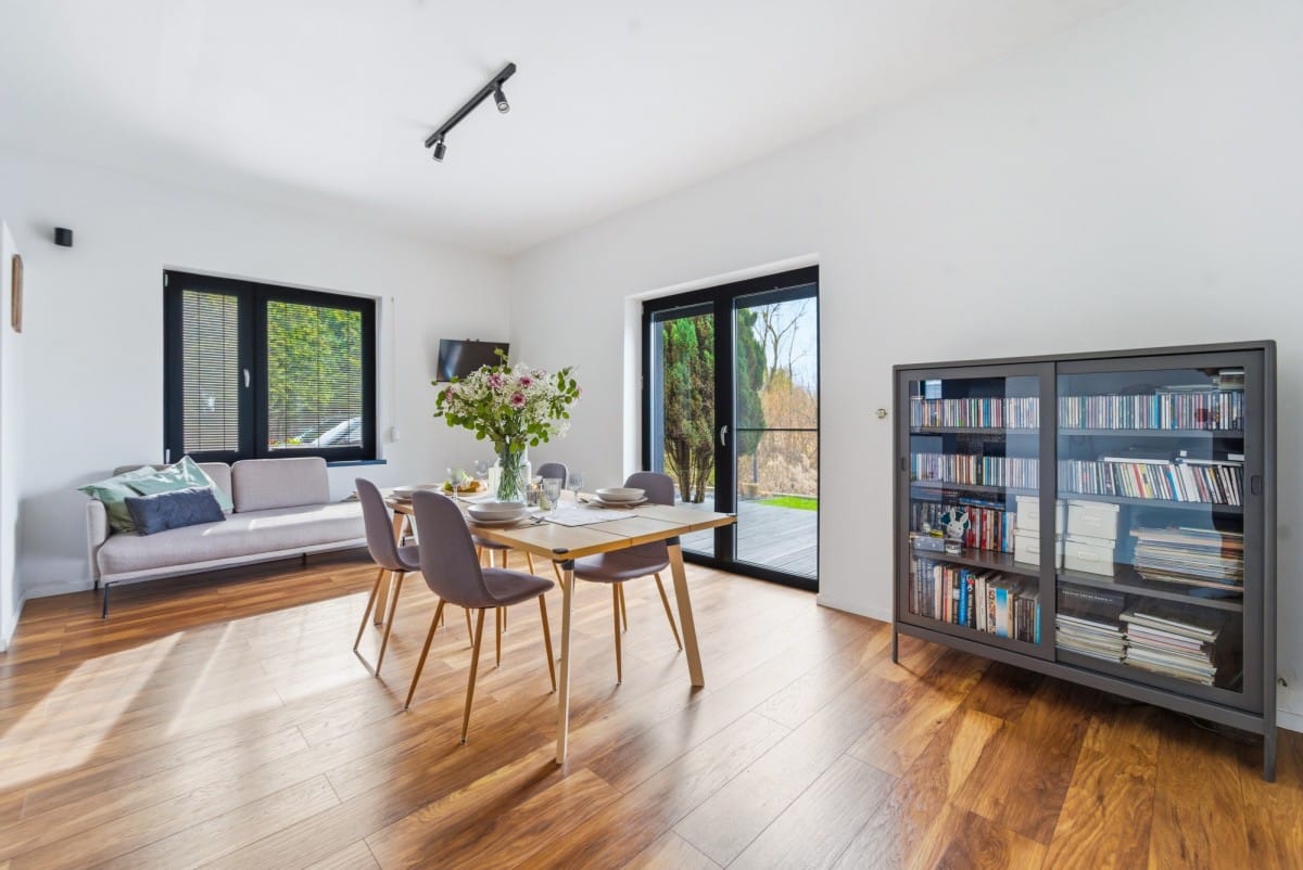 Dom 7 pokojowe na Sprzedaż