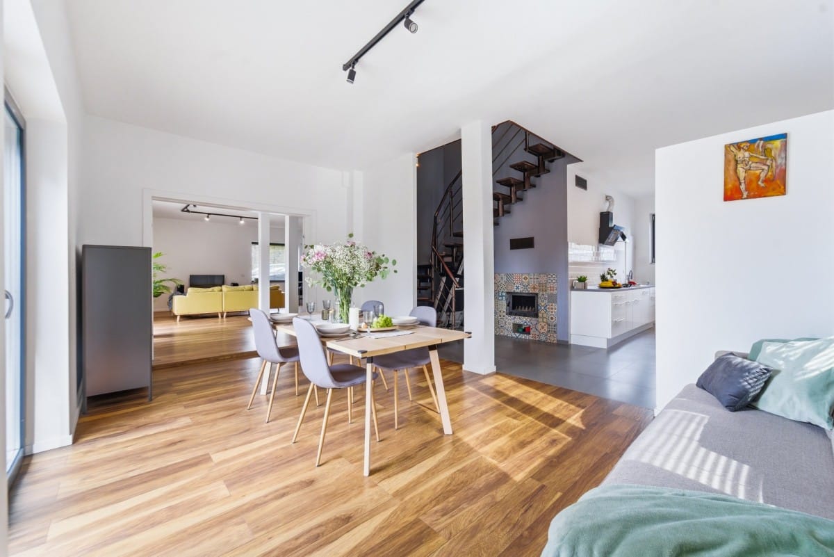 Dom 7 pokojowe na Sprzedaż