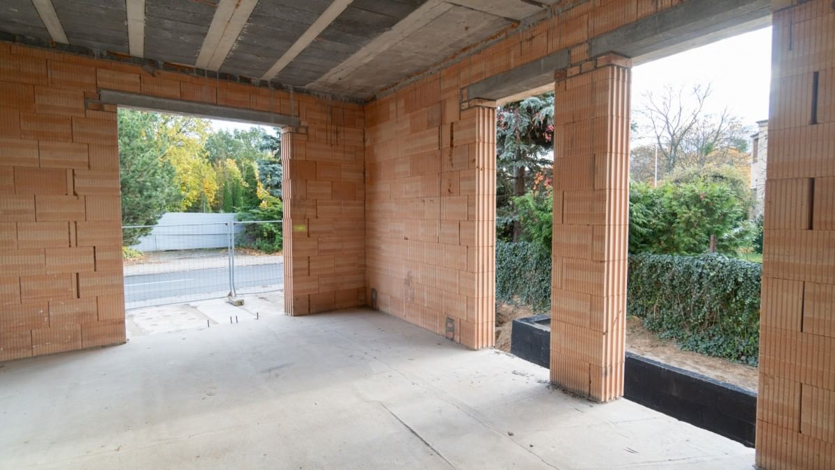 Dom 10 pokojowe na Sprzedaż